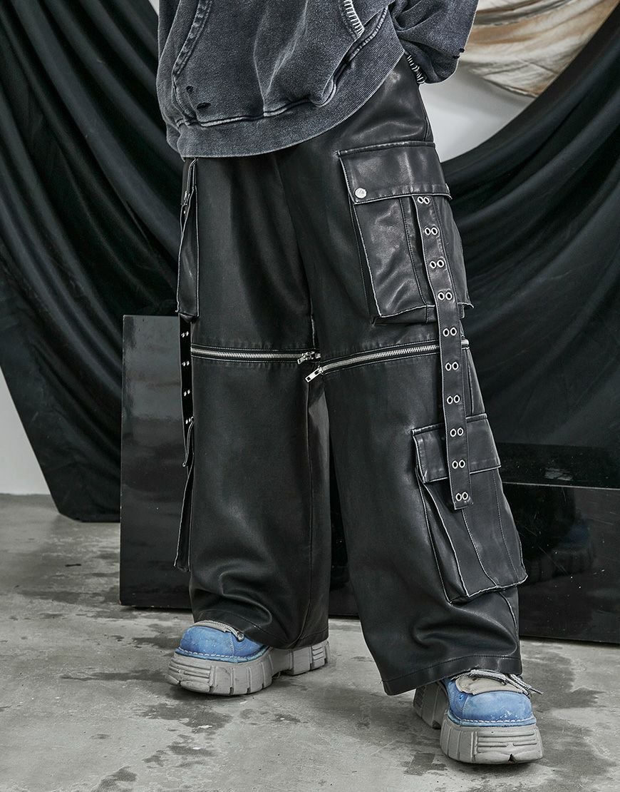 ililil【イルイルイル】2way gimmick synthetic leather cargo pants