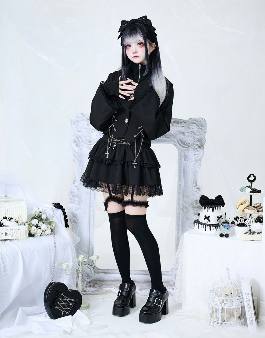 ililil【イルイルイル】おめかし地雷ちゃんフリルガーター付きフレア