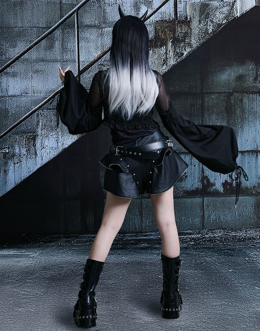 ililil【イルイルイル】よりいるいる戦術特殊部隊（下） ililil【イルイルイル】いるいる戦術特殊部隊～鬼桜KIOU～（中）/全1色