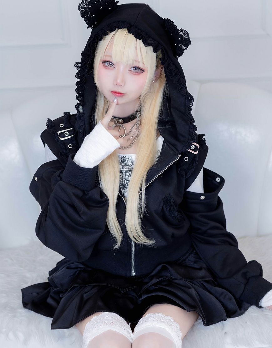 ililil【イルイルイル】きまぐれニャンコの3wayサブカルパーカー/全1色